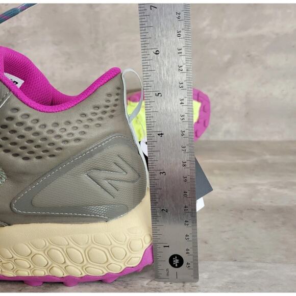 New Balance Womens Fresh Foam X Hierro Mid Size 11 Wide Shoes Running Hiking - Picture 8 of 16